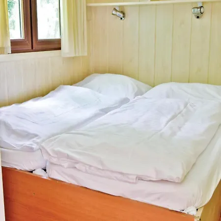 Hébergement de vacances Two-bedroom Holiday In *